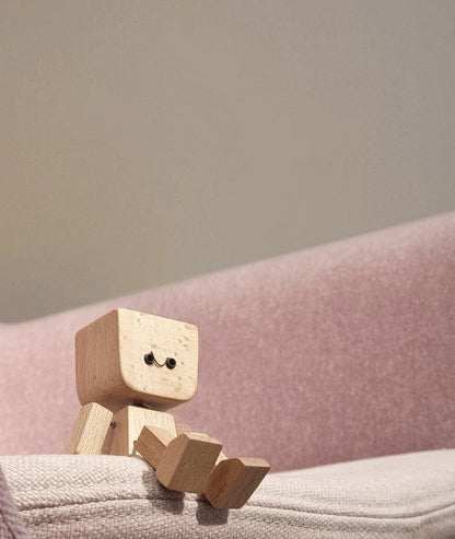 🔥Charming Little Wooden Figure That Sways