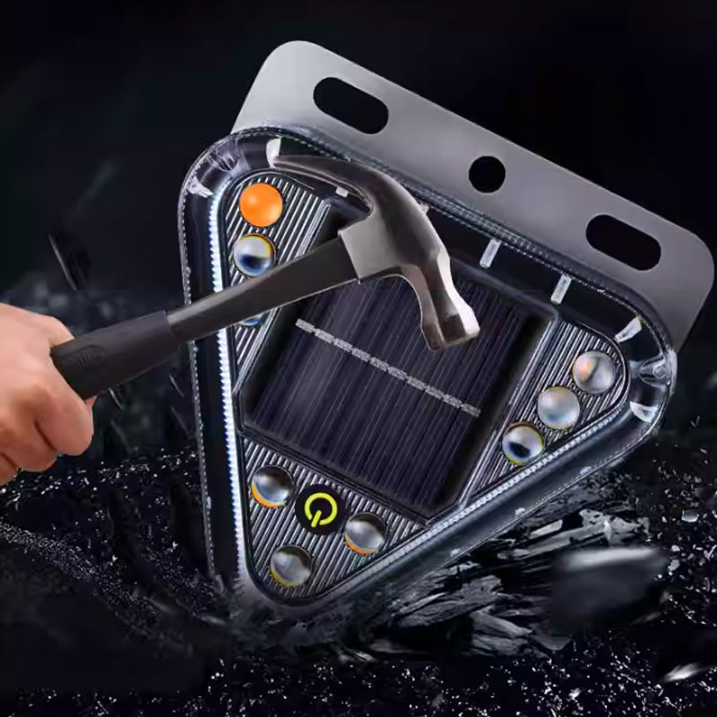 Waterproof Solar-Powered Truck Tail Warning Light（50% OFF）