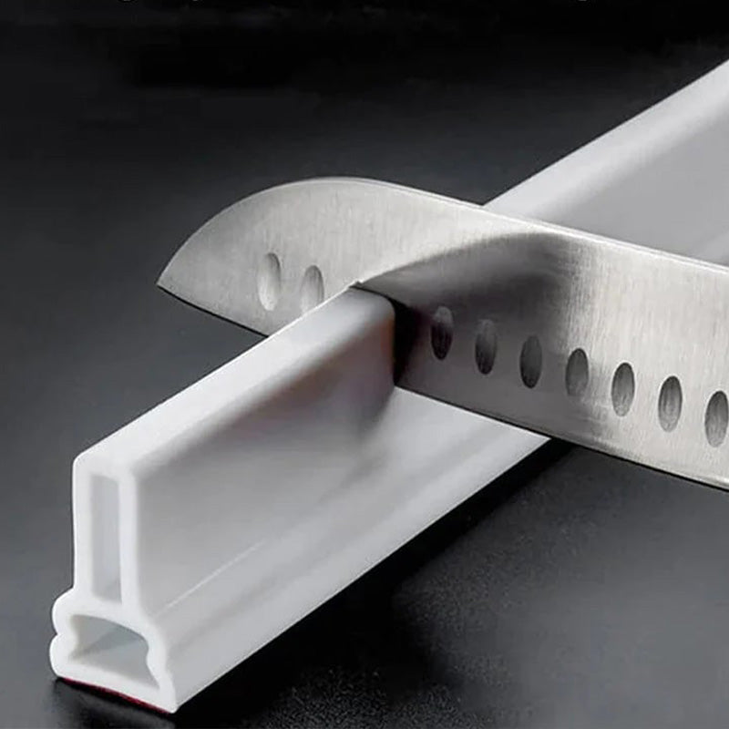 Self-Adhesive Moisture-Retaining Strip