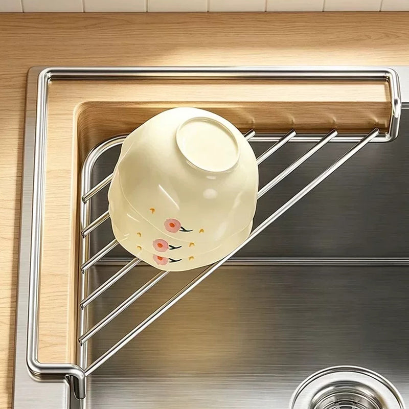 🧽 No More Slimy Sponges – Stainless Steel Corner Rack with Fast-Drain Tray. Keeps Counters Dry.